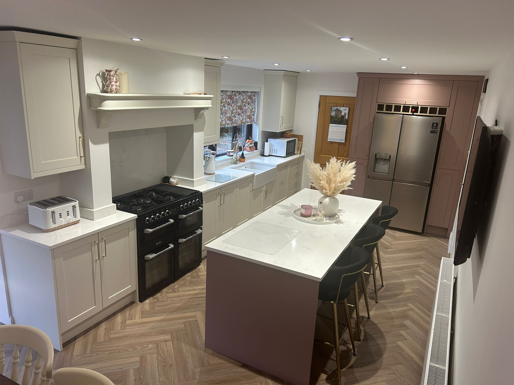 Aldana · Painted Porcelain & Vintage Pink kitchen by NI Kitchen Works
